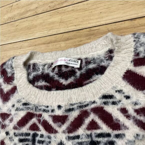 A'GACI MOHAIR Sweater Women M Red Beige Tribal Aztec Geometric Fuzzy Pullover M - Picture 4 of 16